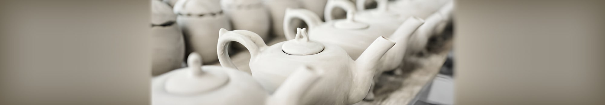 بیسکوییت قوری و قندان (Bisque Teapot & Sugar Bowl)